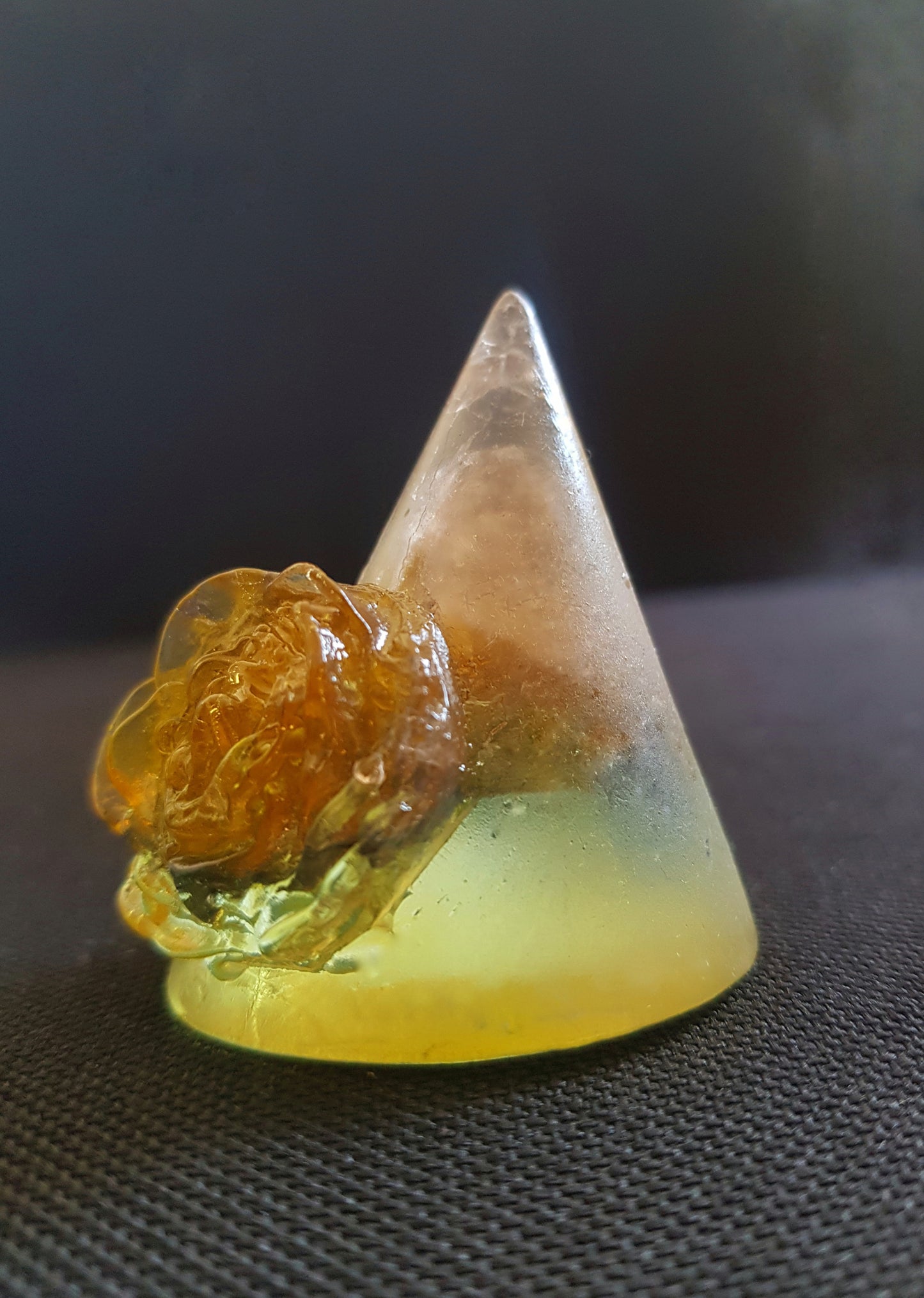 Cast glass - Ring holder rose, single large (limited one)