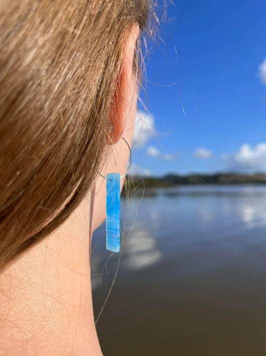 Earrings - Short thin bar, 'Cloudy sky' glass